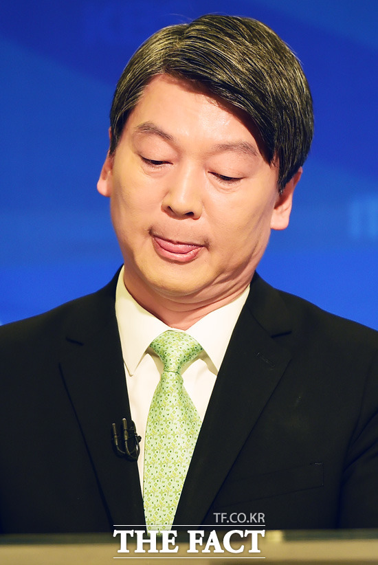 요즘 말을 많이 했더니 목이 타네요...