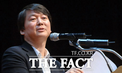 브이소사이어티 회원으로 활동했던 안철수 서울대 융합과학기술대학원장은 2005년 미국 유학을 떠나면서 자연스레 모임과 멀어졌다. 하지만 브이소사이어티 관계자는 안 원장과 전혀 관계가 없는 것은 아니다면서 연관성을 부인하지 않았다.