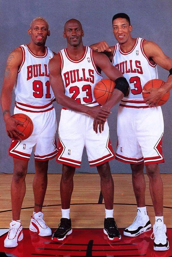 시카고 왕조! 1995~1996시즌 시카고는 로드맨, 조던, 피펜(왼쪽부터)의 활약을 앞세워 한 시즌 최다승을 달성했다. / 마이클 조던 페이스북 캡처