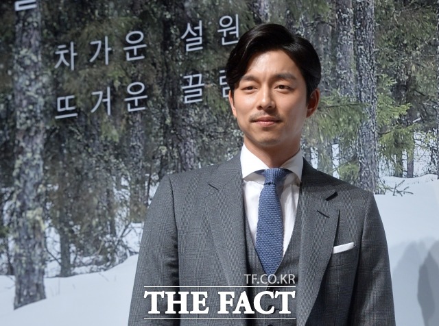 공유-김은숙 작가와 만날까. 배우 공유(사진)가 김은숙 작가의 신작 주인공으로 물망에 올랐다. /문병희 기자