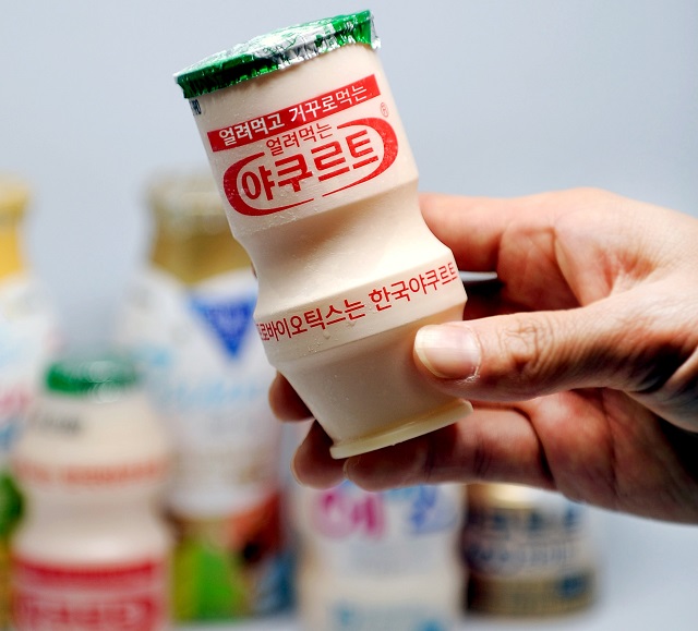 한국야쿠르트는 거꾸로 얼려먹는 야쿠르트를 오는 25일 출시한다. /한국야쿠르트 제공