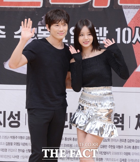 딴따라 지성과 혜리의 합 결과는? 배우 지성(왼쪽)과 걸스데이의 혜리가 20일 오후 첫 방송될 SBS 수목드라마 딴따라에서 호흡을 맞춘다. /이덕인 기자