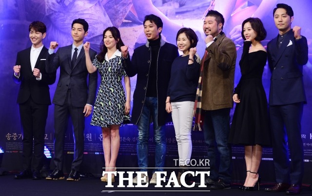 태양의 후예 OST 콘서트 라인업 공개. 진구, 김지원에 더해 송닥커플로 중년 로맨스를 책임진 배우 이승준, 서정연이 태양의 후예 콘서트 라인업에 이름을 올렸다. /이새롬 기자