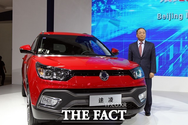 쌍용자동차가 다음 달 4일까지 진행되는 2016 베이징 국제모터쇼에서 티볼리 에어를 론칭했다고 25일 밝혔다. 최종식 쌍용자동차 대표이사 / 쌍용자동차 제공