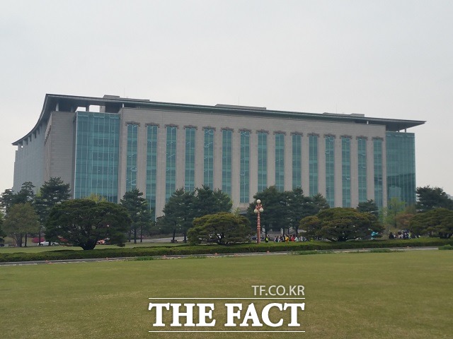 국회 의원회관은 지난 2012년 구 의원회관 리모델링과 제2의원회관 증축으로 현재와 같은 건물이 탄생했다./더팩트 DB