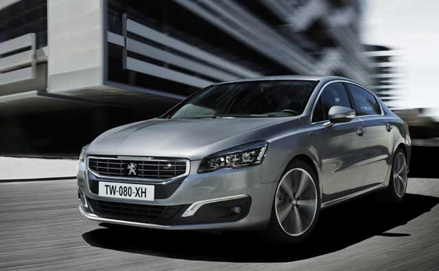 한불모터스가 내한하는 오케스트라 지휘자 크리스토프 포펜과 바이올리니스트 클라라 주미 강에 푸조 508 GT 의전 차량을 지원한다고 29일 밝혔다. /한불모터스 제공