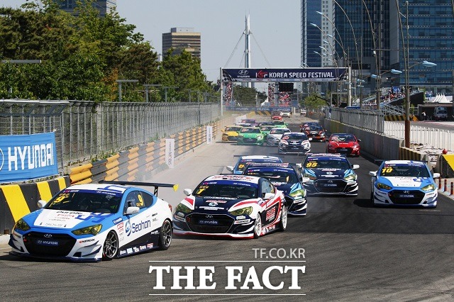 현대자동차가 오는 21과 22일 이틀 동안 인천 송도 국제 업무지역 일대에서 국내 유일의 도심 레이싱 축제인 더 브릴리언트 모터 페스티벌 2016을 진행한다. /현대자동차 제공