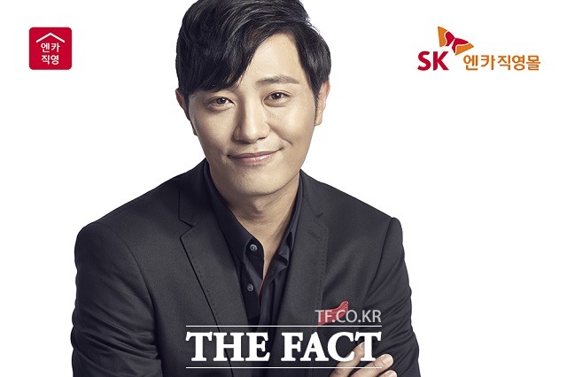 SK주식회사 엔카도 최근 태양의 후예에서 열연을 펼친 배우 진구를 SK엔카직영의 새 광고 모델로 선정, 스타 마케팅 대열에 합류했다. /SK엔카 제공