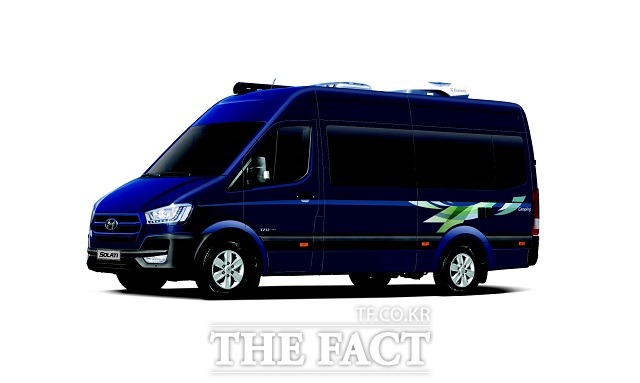 현대자동차가 넓은 공간과 함께 다양한 편의장비를 갖춘 자사 미니버스 쏠라티의 캠핑카 모델을 출시했다고 23일 밝혔다. /현대자동차 제공