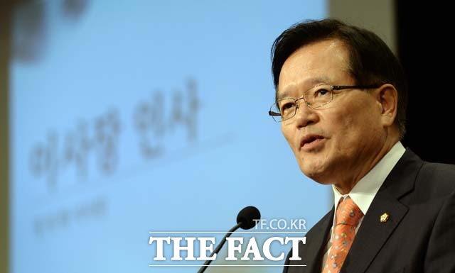 퇴임한 정의화 국회의장이 26일 오후 4시 국회 헌정기념관에서 싱크탱크인 새 한국의 비전 창립 기념식을 갖고 제2의 정치를 시작했다./국회=임영무 기자