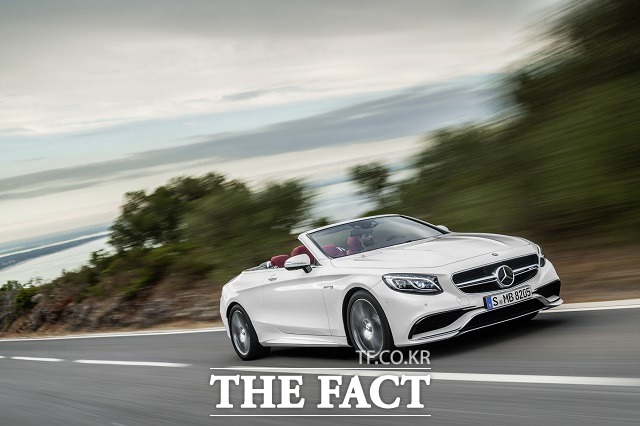 메르세데스-벤츠 코리아가 2016 부산모터쇼에서 4인승 럭셔리 오픈-탑 모델 더 뉴 S클래스 카리브올레를 공개한다고 27일 밝혔다. /벤츠 코리아 제공