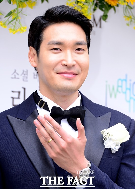 지난 2014년 결혼한 정겨운. 그는 최근 전 아내와 이혼에 합의했다. /더팩트 DB
