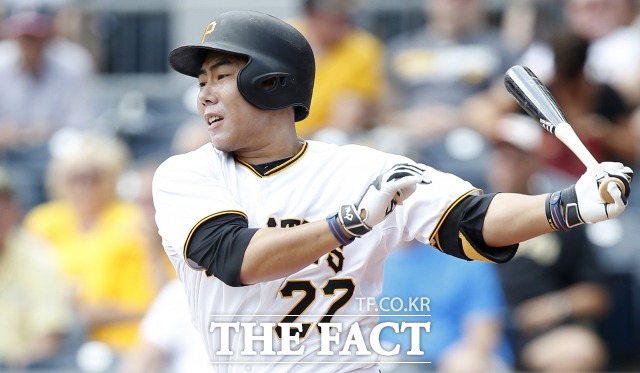 강정호 1안타 1타점! 강정호가 9일 열린 2016 메이저리그 뉴욕 메츠와 홈 경기에 4번 타자 3루수로 선발 출전해 5타수 1안타 1타점을 기록했다. / 더팩트 DB