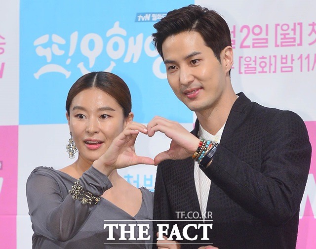 또 오해영의 또 다른 러브라인 배우 예지원(왼쪽)과 김지석은 또 오해영에서 연상연하 커플로 호흡을 맞추고 있다. /남윤호 기자