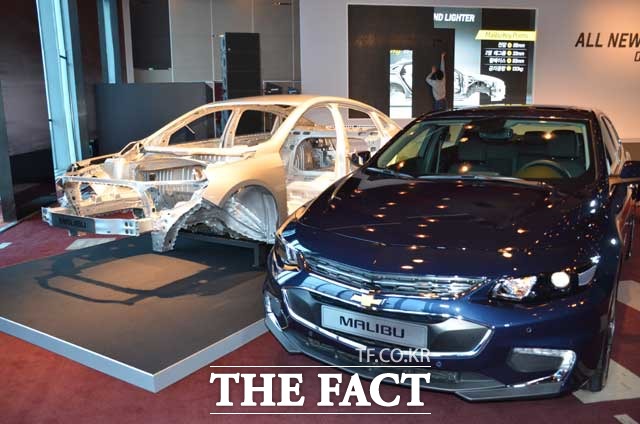 한국지엠은 지난해 말 출시한 임팔라를 시작으로 최근 출시한 말리부까지 저마진 전략을 이어가고 있다. /더팩트 DB
