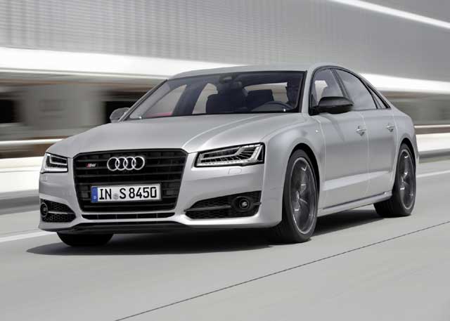 아우디 코리아가 13일 뉴 아우디 S8 플러스를 공식 출시했다. 뉴 아우디 S8 플러스는 최고출력 605마력과 최대 토크 71.4kg·m의 동력성능을 낸다. /아우디 코리아 제공