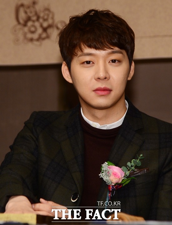 깨끗하고 밝은 대중적 이미지에 흠집내기. 박유천은 지난해 8월 입대했다. 입대 전 작품에서 그는 경찰, 형사 등을 도맡아 성실한 이미지로 각인돼 있다. /더팩트 DB