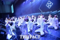 [TF포토] 공개된 소년24, '흠 잡을 수 없는 49명의 칼군무'