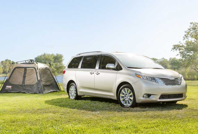 도요타의 미니밴 시에나가 에드먼드닷컴과 페어런츠 매거진이 선정한 2016 가족을 위한 최고의 차로 뽑혔다. /한국도요타 제공
