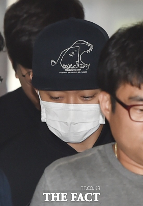 박유천 고소인 분쟁. 가수 박유천이 그를 성폭행 혐의로 고소한 여성들을 맞고소했다. /이새롬 기자