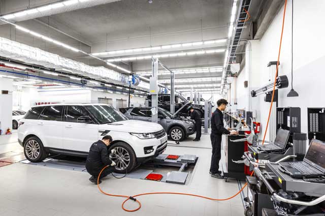 재규어·랜드로버 코리아는 본격적인 휴가철을 앞두고 2016 하계 무상점검 캠페인을 실시한다고 27일 밝혔다. /재규어·랜드로버 코리아 제공