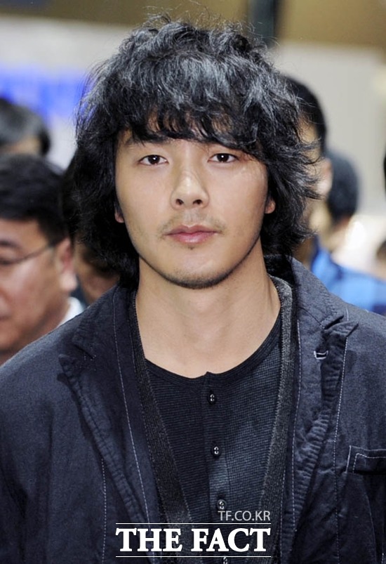 지난 2010년 세상을 떠난 박용하. 30일 그의 6주기를 맞아 유가족과 팬들은 추모식을 갖는다. /더팩트 DB