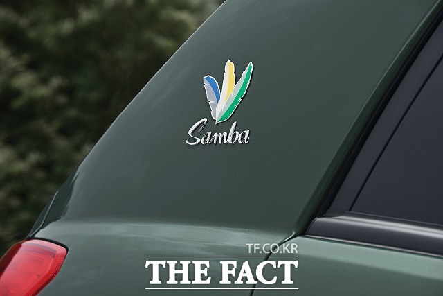 삼바에디션 적용 모델에는 삼바 색체를 활용한 전용 데칼과 수출용 윙로고엠블럼, 스피닝휠캡 등 독특한 이미지를 느낄 수 있는 아이템이 공통으로 적용됐다.