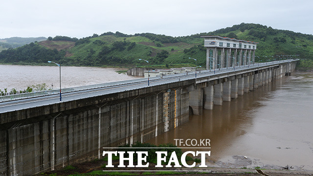 평균 장마기간 군남댐 수위는 24m 정도