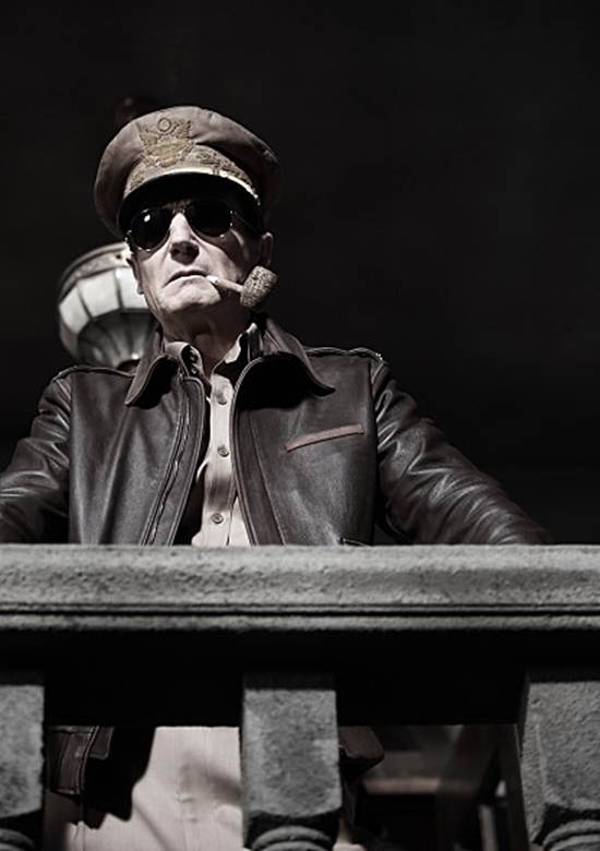 인천상륙작전에서 맥아더 장군으로 분한 배우 리암 니슨. 할리우드 배우 리암 니슨이 오는 27일 개봉되는 한국영화 인천상륙작전에서 맥아더 장군을 연기했다. /인천상륙작전 스틸