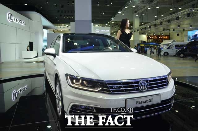 한국수입자동차협회에 따르면 올해 상반기 국토교통부에 등록된 수입차는 11만6749대로 전년 동기 대비 2.6% 감소했다. 사진은 올 하반기 출시 예정인 폭스바겐 파사트 GT. /더팩트 DB
