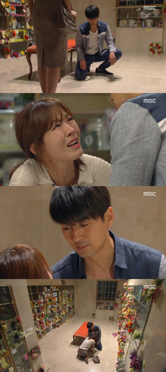 가화만사성 김소연, 이필모에 분노. 그는 자살을 결심한 이필모에게 불같이 화를 냈다. /MBC 주말드라마 가화만사성 방송 화면 캡처