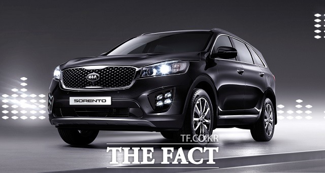 기아자동차는 2017년형 쏘렌토가 미국 고속도로안전보험협회(IIHS)의 차량 충돌 시험에서 가장 높은 등급인 탑 세이프티 픽 플러스를 획득했다고 19일 밝혔다. /기아자동차 제공