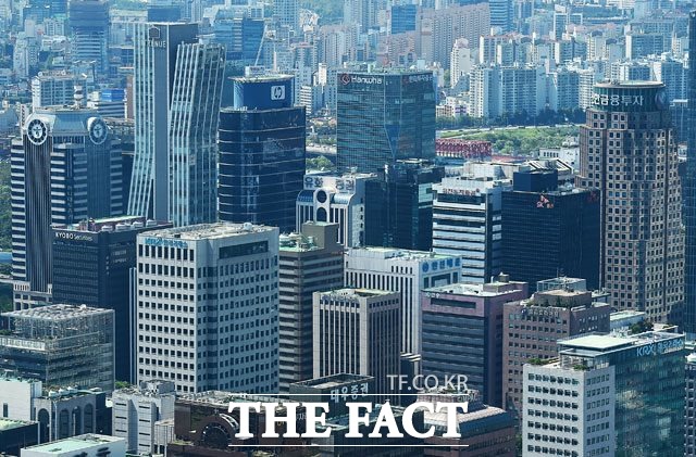 http://news.tf.co.kr/read/economy/1647997.htm 하반기 금융권의 과제는? "리스크 관리 및 자산관리 경쟁력이 관건 ...