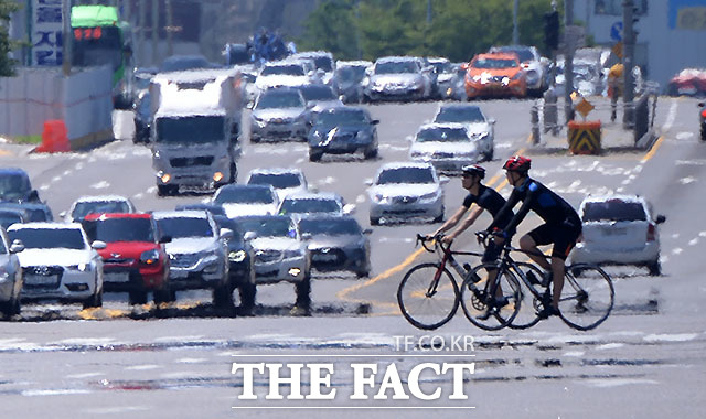 대서인 오늘(22일) 폭염주의보가 발표 중인 가운데 전국이 폭염으로 몸살을 앓고 있다. /더팩트DB