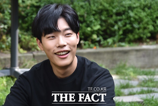 제수호의 애교는 말 그대로 연기. 류준열은 애교 연기에 대해 단전에서 부터 끌어올린 애교라 애를 많이 썼다고 밝혔다. /이새롬 기자