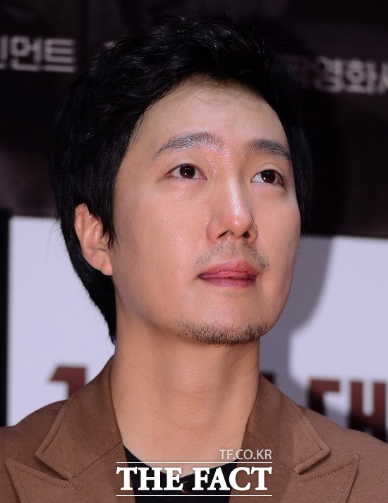 씨네타운에 출연한 배우 박해일. 이날 박해일은 포털 사이트 프로필 사진에 대한 이야기를 했다. /더팩트 DB