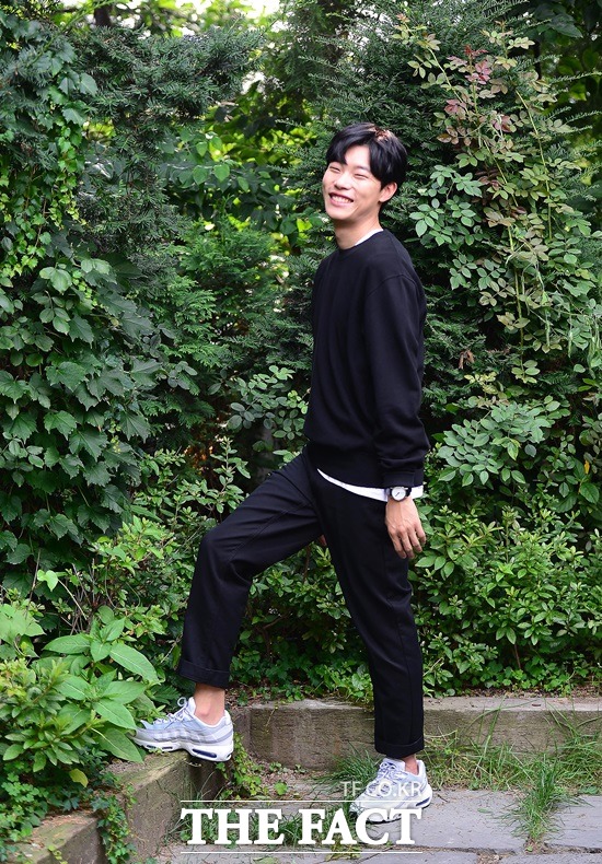 평소에도 패션에 관심이 많아요. 인스타그램 등으로 공개된 류준열의 사복 센스는 유명하다. /이새롬 기자