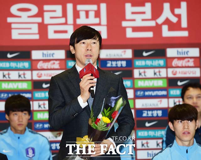 한국, 8월 5일 피지와 격돌! 신태용호가 8월 5일 피지와 리우올림픽 C조 1차전에서 만난다. 신태용 감독이 지난 1월 리우올림픽 본선행을 확정지은 뒤 기념행사에서 소감을 밝히고 있다. /배정한 기자