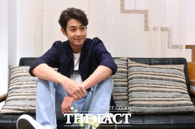 영화 부산행에 출연한 배우 최우식. 배우 최우식은 지난달 26일 서울 종로구 삼청로 라디오엠에서 <더팩트>와 인터뷰를 가졌다. /남윤호 기자