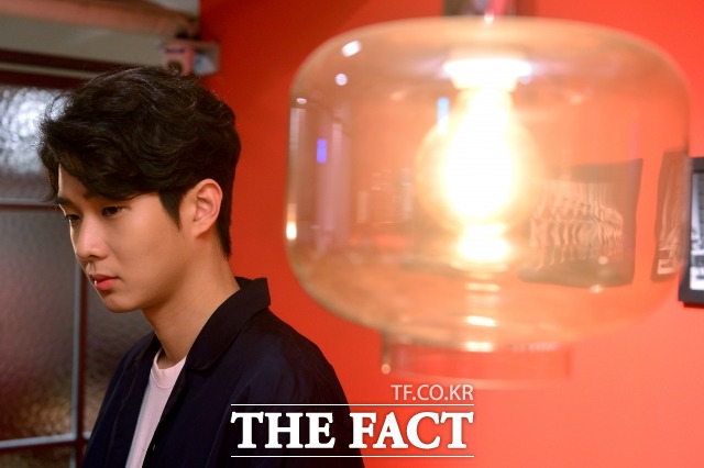 즐겁게 살고 싶은 배우 최우식. 배우 최우식은 영화 부산행에서 함께한 선배들의 조언으로 더욱 즐기면서 연기를 할 수 있게 됐다. /남윤호 기자