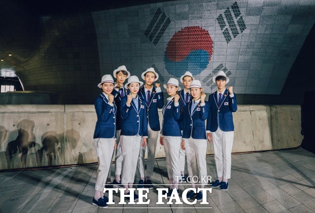 삼성물산 패션부문의 빈폴은 올림픽 선수단을 응원하기 위해 지난달 26일 오후 8시부터 27일 오전 5시까지 동대문디자인플라자(DDP) 건물 외벽에 가로 50m, 세로 15.7m의 대형 태극기를 게양해 눈길을 끌었다. /빈폴 제공