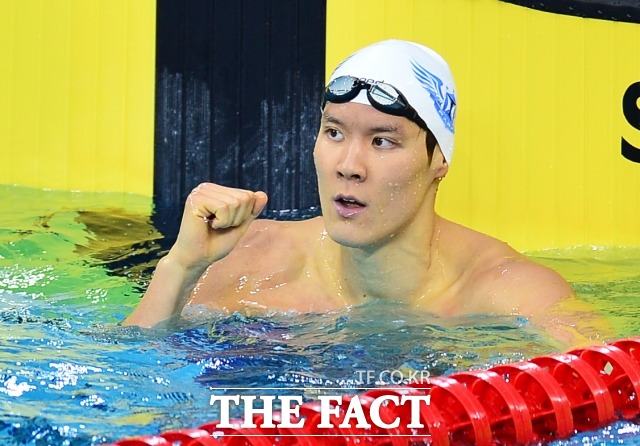 박태환 예선 탈락!박태환이 8일 열린 2016 리우올림픽 남자수영 자유형 200m 예선 6조에서 최하위에 머물며 예선 탈락했다. 지난 2014년 인천 아시아경기대회에서 레이스에 나선 박태환. /더팩트 DB