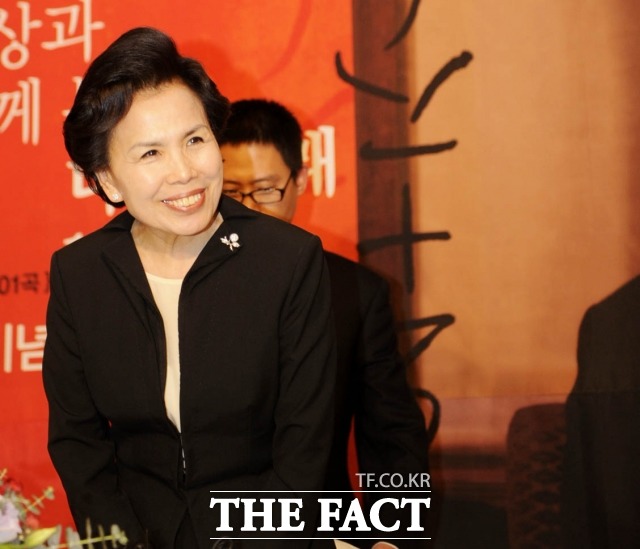 한국 가요계의 어머니 이미자가 탈세? 가수 이미자가 세금 탈루를 했다는 내용이 국세청에 제보돼 충격을 주고 있다. /더팩트 DB