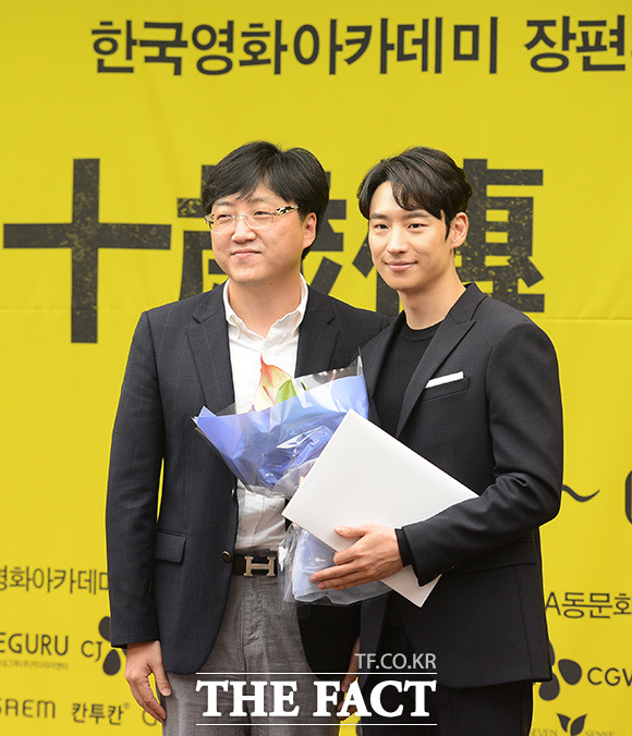 유영식 조직위원장(왼쪽)과 이제훈 홍보대사
