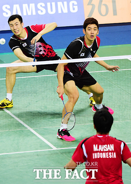 이용대 유연성 탈락! 이용대·유연성 조가 16일 열린 2016 리우올림픽 배드민턴 남자 복식 8강에서 말레이시아 조에 1-2로 역전패했다. / 더팩트 DB