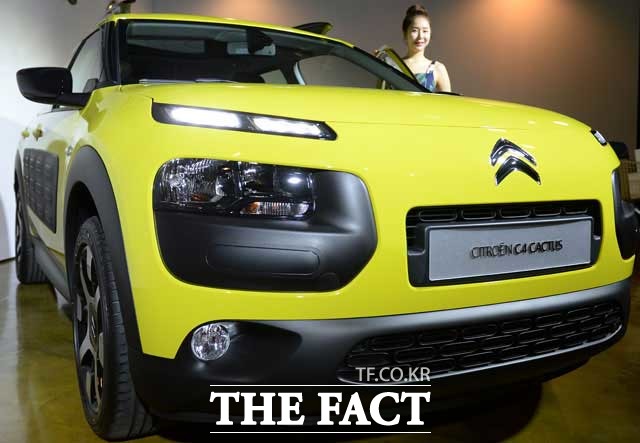 한불모터스가 23일 서울 논현동 인터와이어드 스튜디오에서 도심형 SUV 시트로엥 C4 칵투스를 국내에 공식 출시했다. /남용희 인턴기자