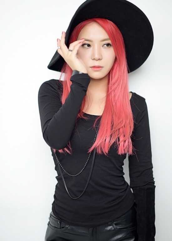 다양한 이력을 가진 DJ 조이. 그는 기회가 주어지면 도전한다고 밝혔다. /조조 컴퍼니 제공