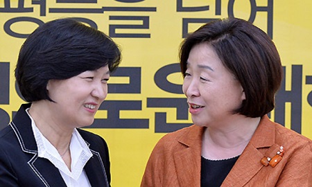 '女女 대표' 추미애-심상정, '여걸'들의 '진한 포옹'