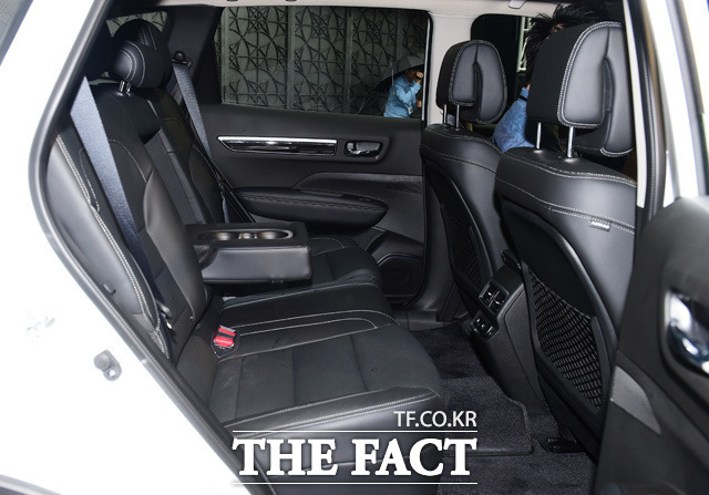 QM6의 경우 최상위 트림 풀옵션 모델의 판매가격이 동급 수입 SUV 최화위 트림 가격보다 싸다는 게 회사 측의 설명이다. /배정한 기자