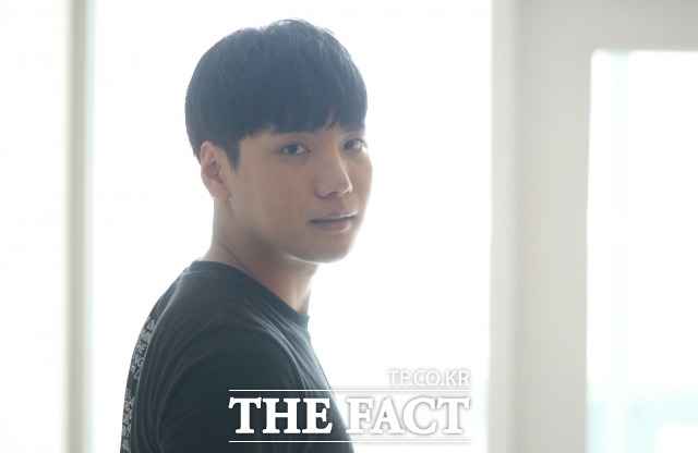 초등학교 때 마술을 처음 접한 유호진은 중학교 2학년 때 첫 공연을 할 정도로 마술에 매진했다. /이덕인 기자